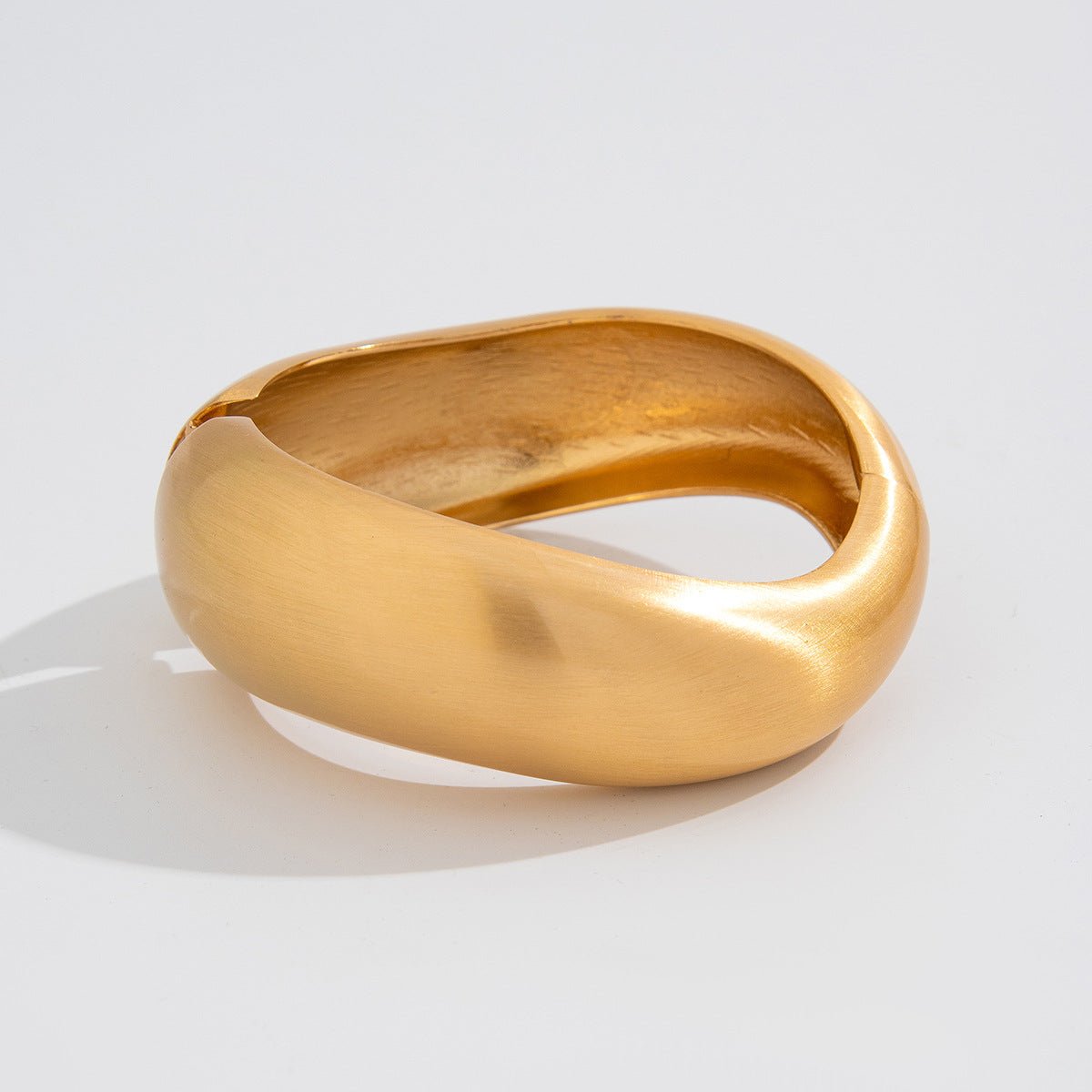 Chunky Gold Wave Cuff Bangles – Stackable Boho Statement Jewelry Set - HalleBeauty